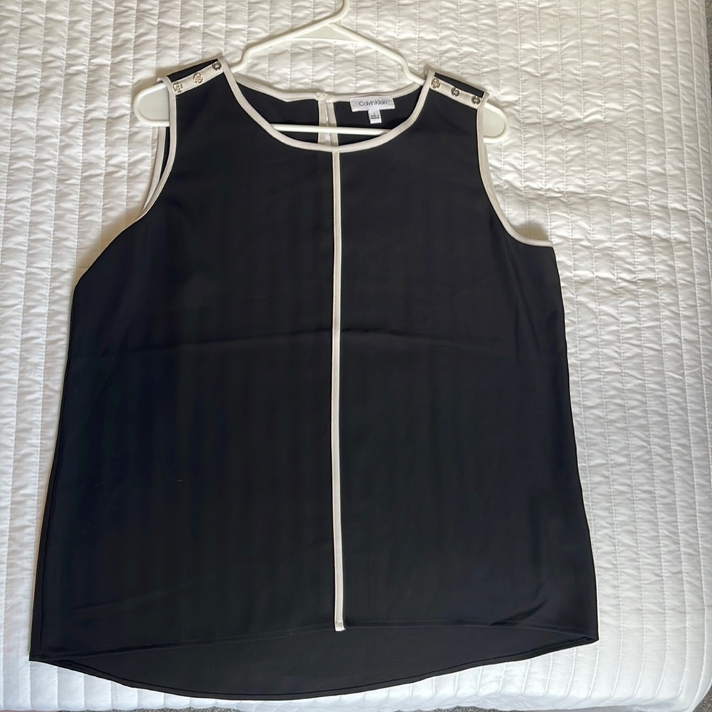 Calvin Klein, Large, black and white